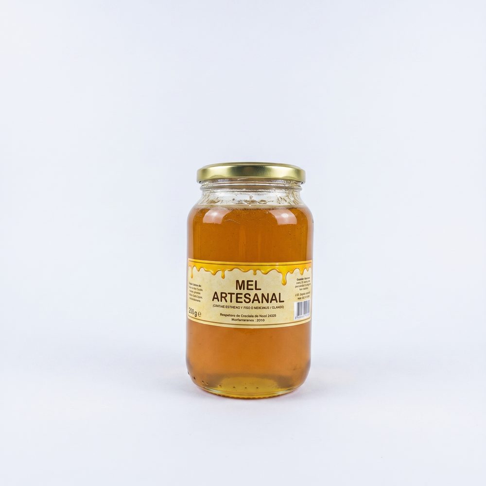 O mesmo produto em fundo branco liso, no formato que a Shopee aceita